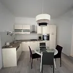 3m With Free Parking Apartman *