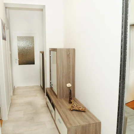 3m With Free Parking * 斯普利特