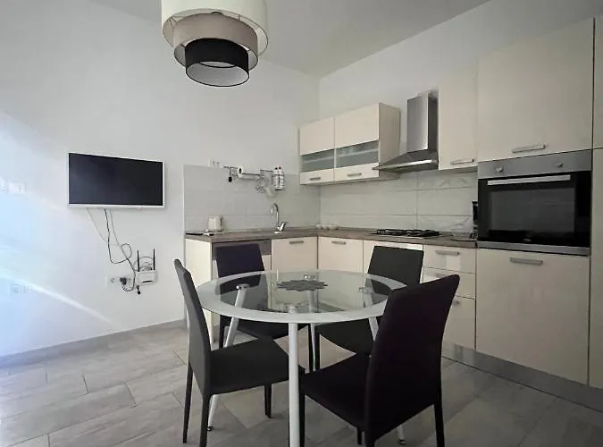 3m With Free Parking * Split