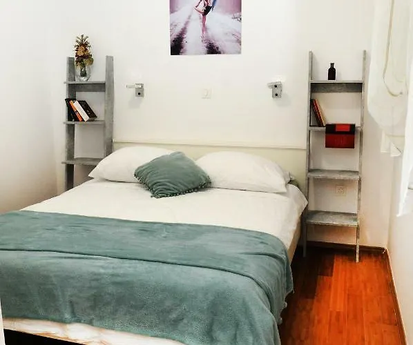 3m With Free Parking